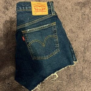 501 Levi Jean shorts